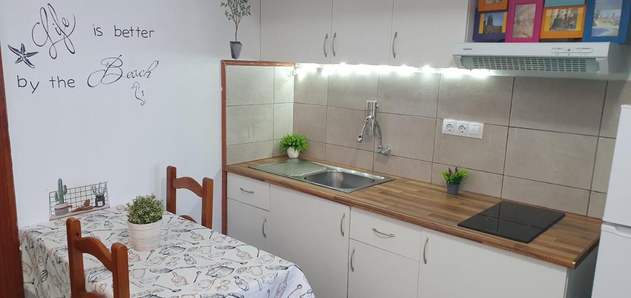 Burero Beach Stay - Comfy - Near Airport & Beaches El Burrero 외부 사진